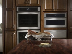 A Brief History of the Domestic Oven A Brief History of the Domestic Oven