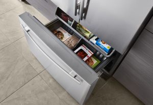 Exploring the Pros and Cons of Top and Bottom Freezer Refrigerators Exploring the Pros and Cons of Top and Bottom Freezer Refrigerators